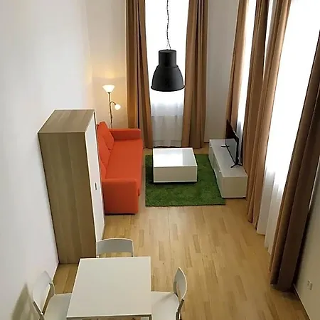 Pytloun Hotel apartamentowy 4*